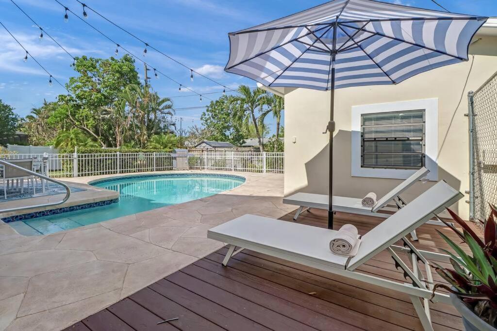 House W/ Heated Pool In Naples 5 Min To Beach Exterior photo