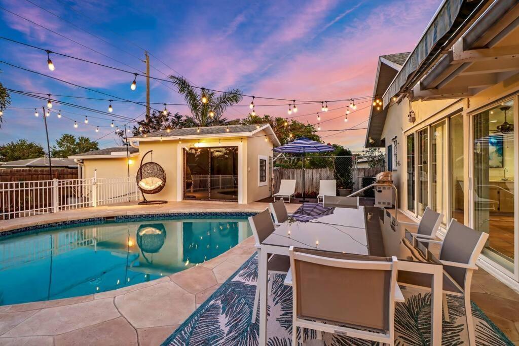 House W/ Heated Pool In Naples 5 Min To Beach Exterior photo