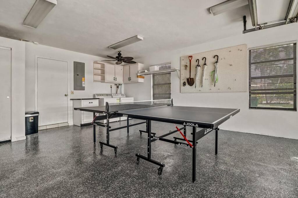 House W/ Heated Pool In Naples 5 Min To Beach Exterior photo