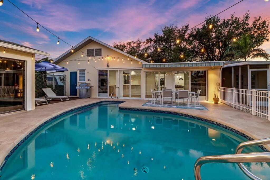 House W/ Heated Pool In Naples 5 Min To Beach Exterior photo
