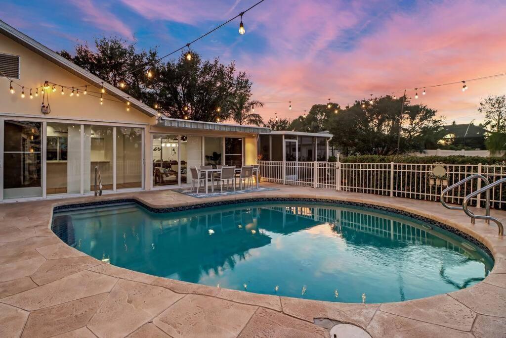 House W/ Heated Pool In Naples 5 Min To Beach Exterior photo