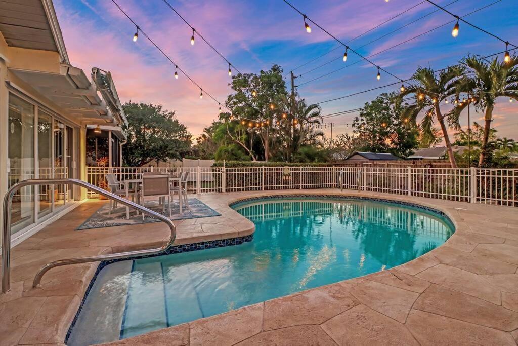 House W/ Heated Pool In Naples 5 Min To Beach Exterior photo